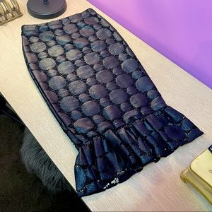 Lace Wax Trumpet Midi Skirt